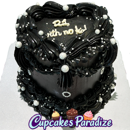 Pearl Vintage Heart Cake