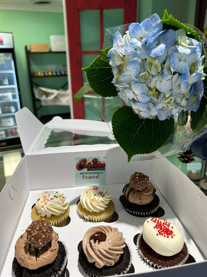 12 pack Easter Cupcakes - Edible Toppers